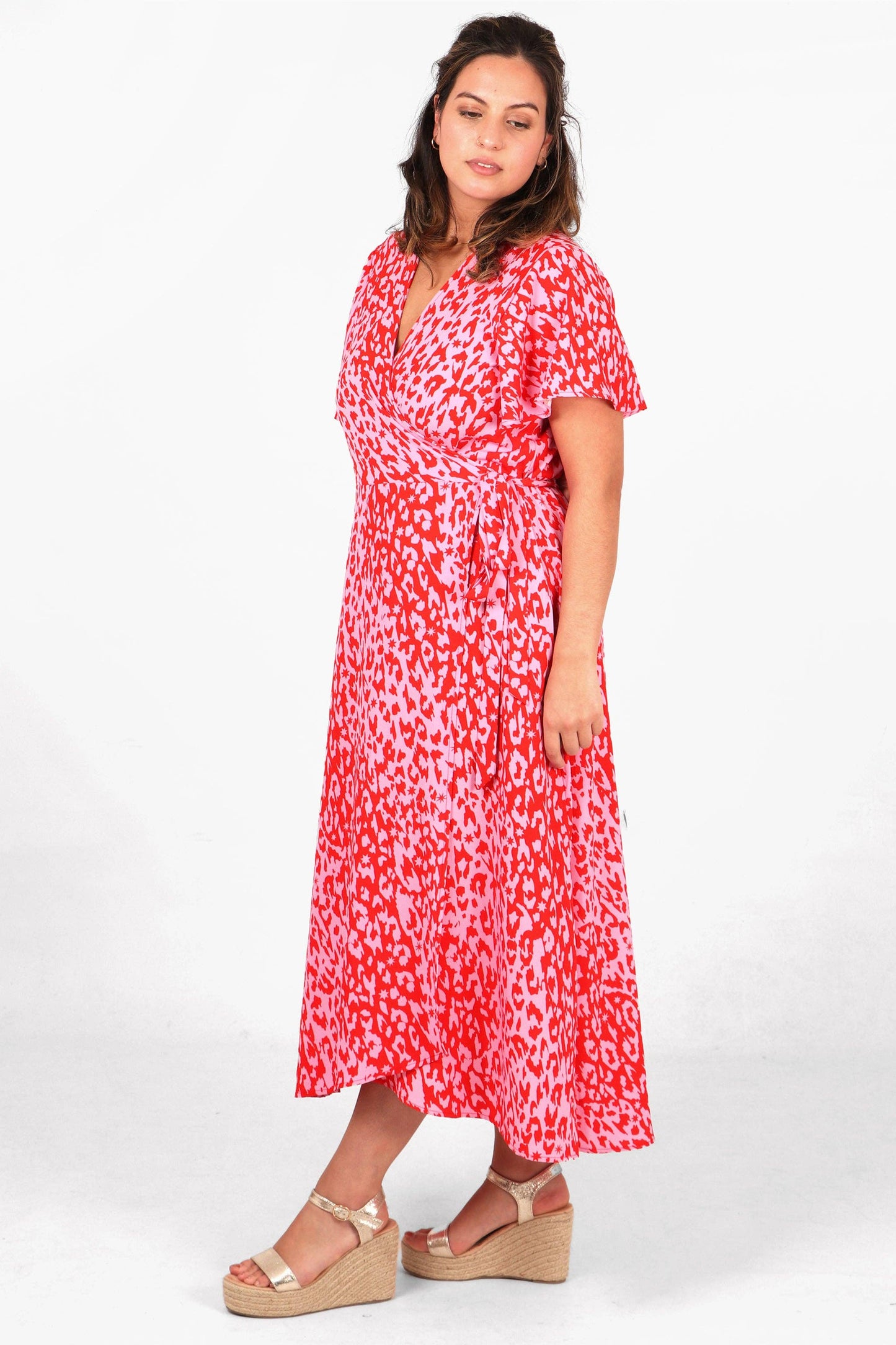 Sarta - Leopard and Star Print Short Sleeve Maxi Wrap Dress in Pink